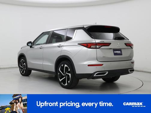 2022 Mitsubishi Outlander ES