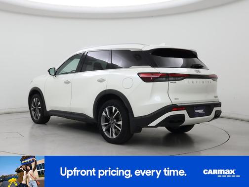 White 2023 INFINITI QX60 Luxe