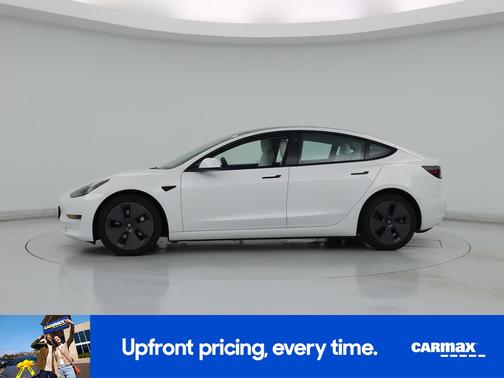 Pearl 2023 Tesla Model 3