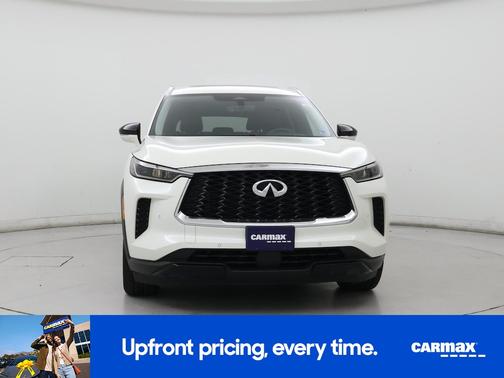 White 2023 INFINITI QX60 Luxe