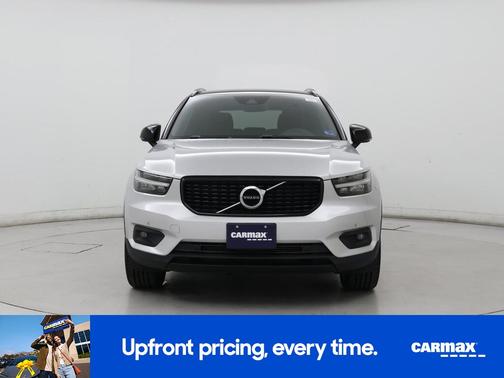 2019 Volvo XC40 T5 R-Design