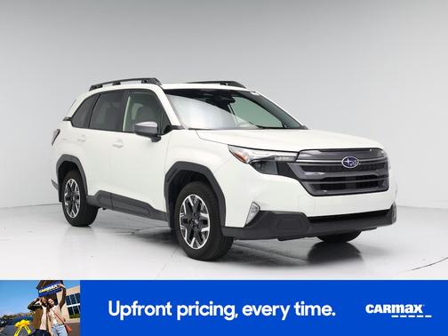 White 2025 Subaru Forester Premium