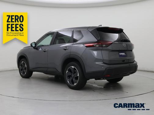 White 2025 Nissan Rogue SV