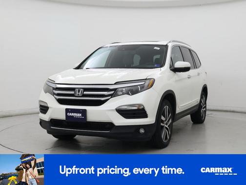 White 2018 Honda Pilot Touring