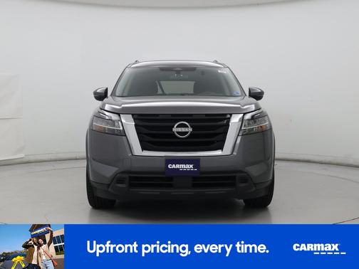 Gray 2022 Nissan Pathfinder SV