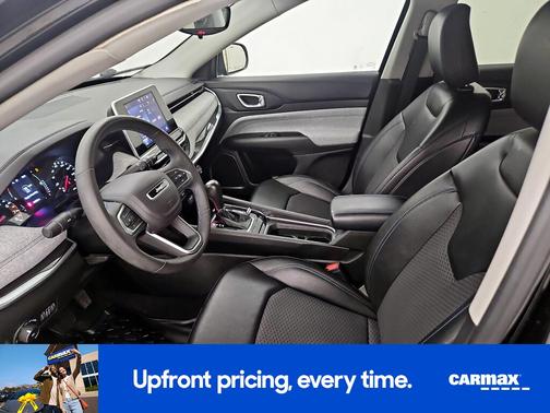 Black 2022 Jeep Compass Latitude