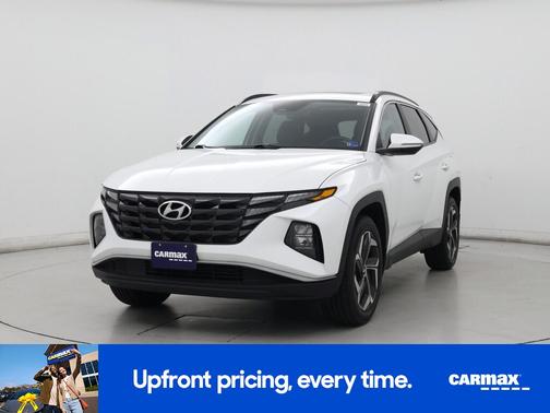 White 2023 Hyundai TUCSON SEL