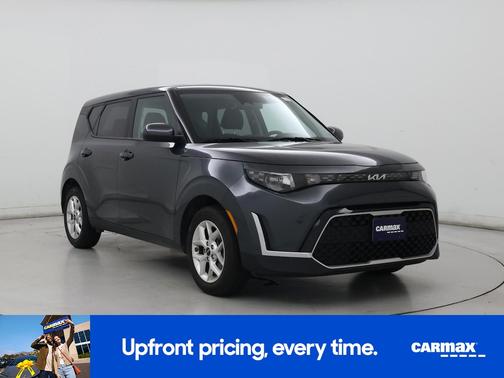 Gray 2025 Kia Soul LX
