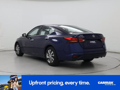 Blue 2022 Nissan Altima S