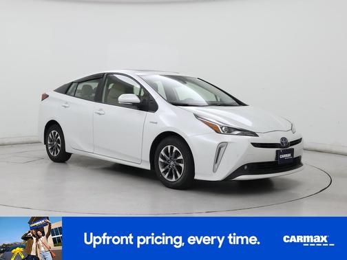 White 2022 Toyota Prius XLE