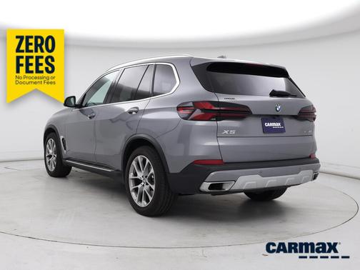 Gray 2026 BMW X5 xDrive40i