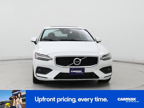 2021 Volvo S60 T6 Momentum