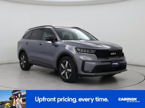 Silver 2023 Kia Sorento S