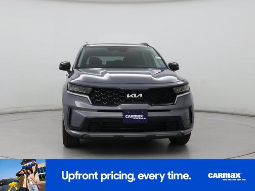 Silver 2023 Kia Sorento S