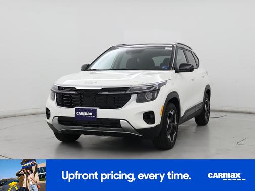 White 2026 Kia Seltos S