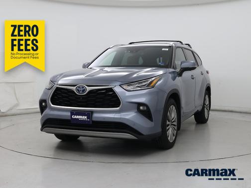 Blue 2023 Toyota Highlander Hybrid Platinum