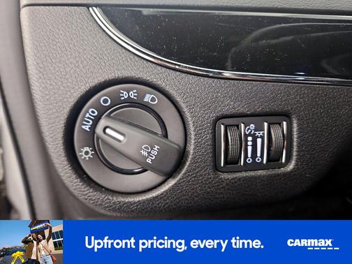 Silver 2019 Dodge Grand Caravan SXT