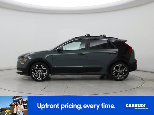 Green 2024 Kia Niro SX Touring
