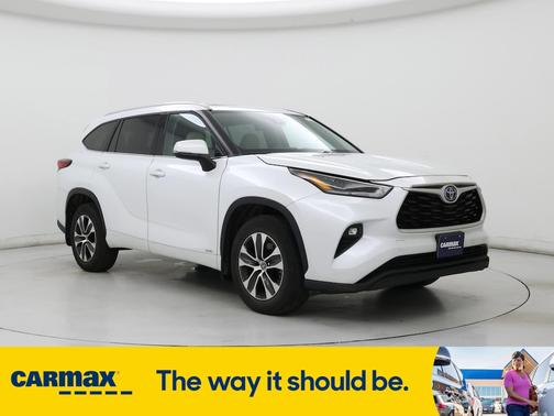 2022 Toyota Highlander Hybrid XLE