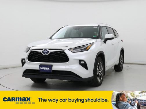 2022 Toyota Highlander Hybrid XLE