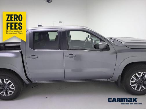 Gray 2024 Nissan Frontier SL