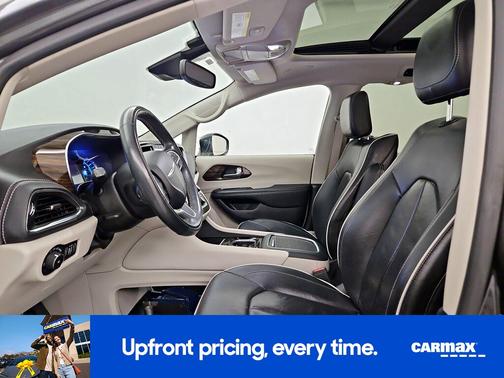 2022 Chrysler Pacifica Hybrid Limited