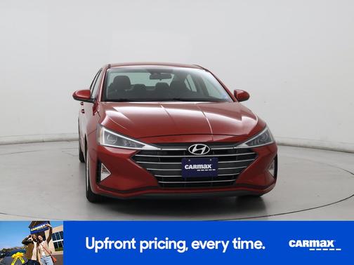 Red 2020 Hyundai ELANTRA SE