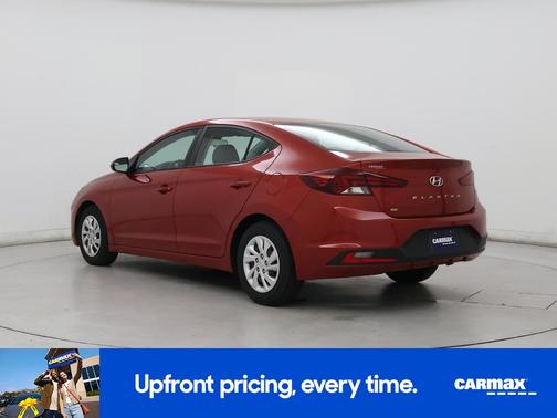 Red 2020 Hyundai ELANTRA SE