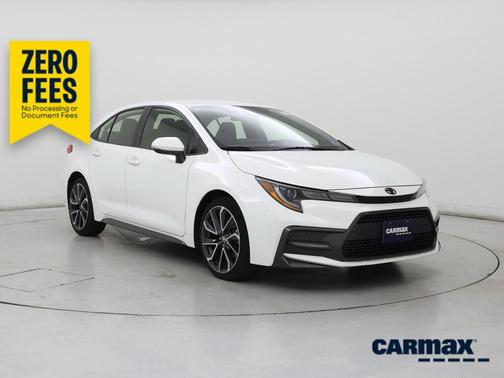 White 2022 Toyota Corolla SE