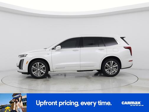 White 2022 Cadillac XT6 Premium Luxury