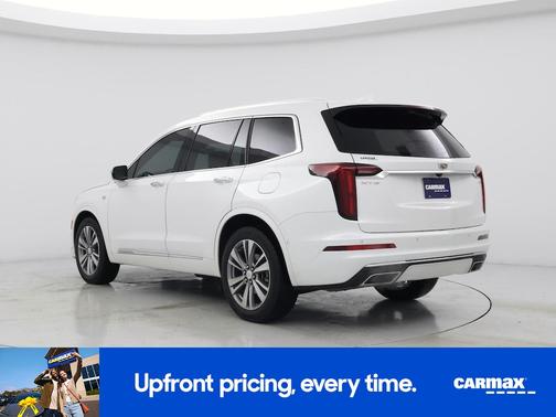 White 2022 Cadillac XT6 Premium Luxury