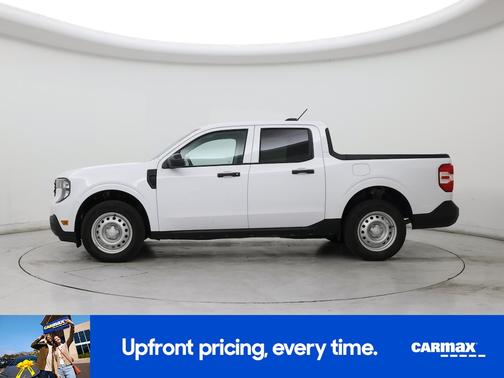 White 2025 Ford Maverick XL