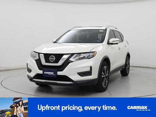 White 2019 Nissan Rogue SV