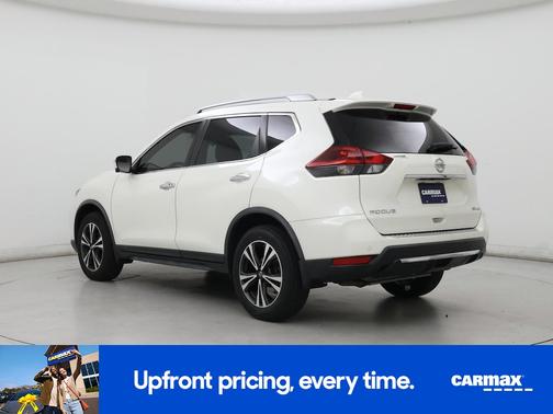 White 2019 Nissan Rogue SV