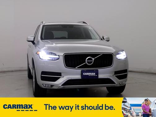 2018 Volvo XC90 T6 Momentum