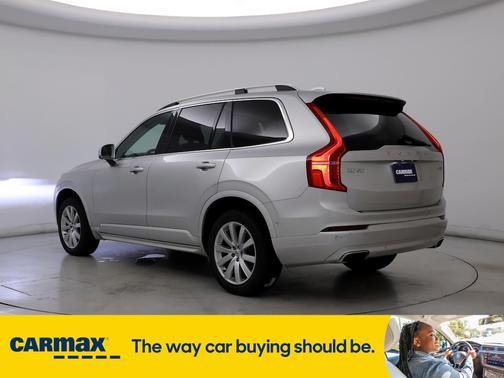 2018 Volvo XC90 T6 Momentum