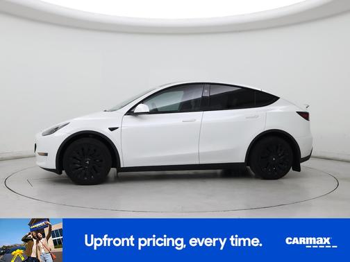 White 2024 Tesla Model Y Long Range