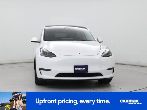 White 2024 Tesla Model Y Long Range