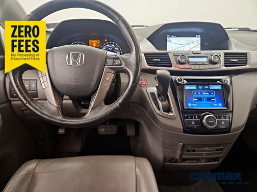 White 2015 Honda Odyssey Touring Elite