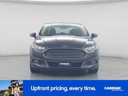 Gray 2016 Ford Fusion SE