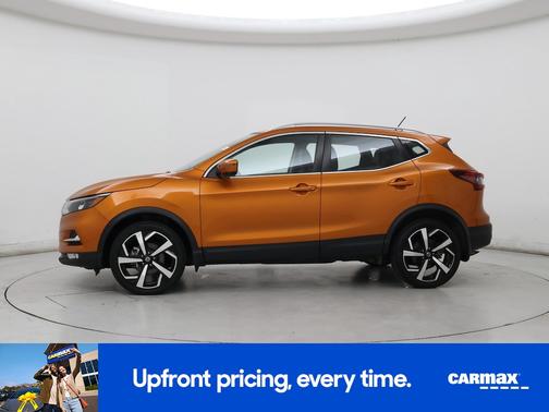 Orange 2022 Nissan Rogue Sport SL