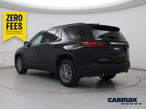 Black 2022 Chevrolet Traverse LT Cloth