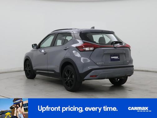 Gray 2023 Nissan Kicks SR