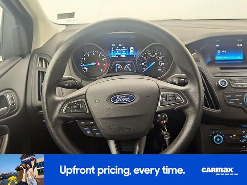 Silver 2017 Ford Focus SE