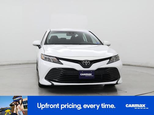 White 2018 Toyota Camry LE