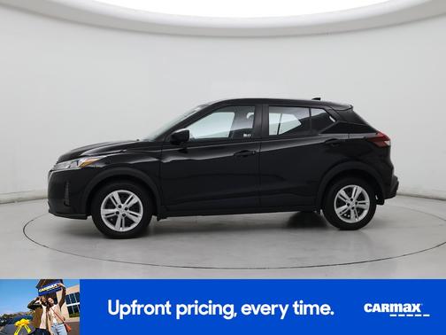 Black 2024 Nissan Kicks S