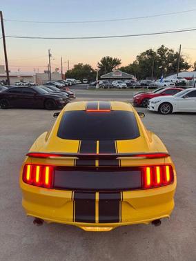 2015 Ford Mustang V6