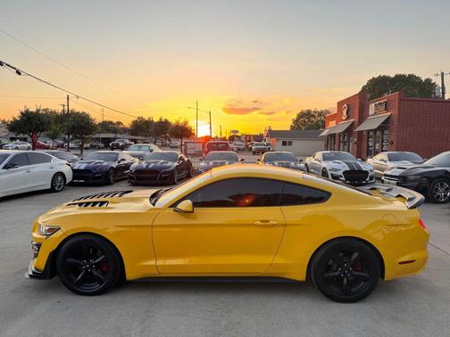 2015 Ford Mustang V6