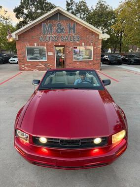 2008 Ford Mustang Deluxe