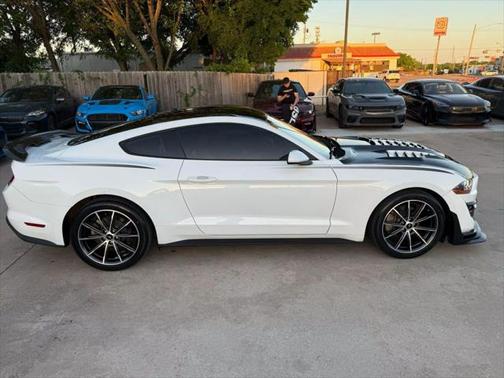 2019 Ford Mustang EcoBoost